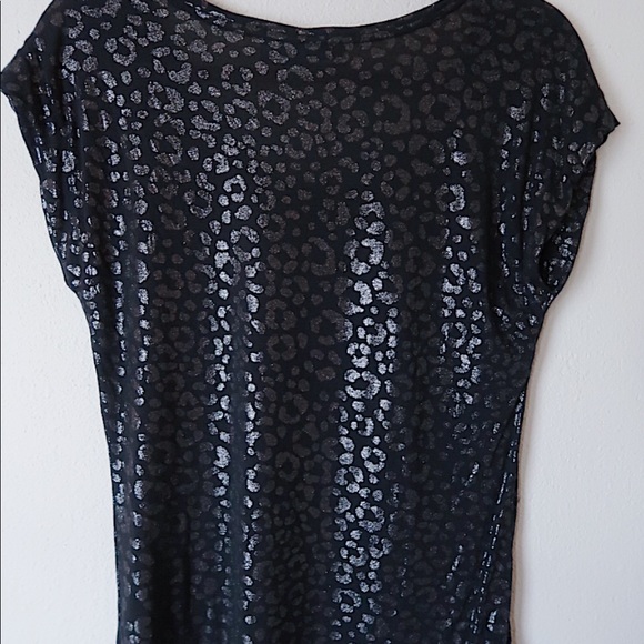 JLO | JENNIFER LOPEZ metallic cheetah tee - Picture 3 of 8